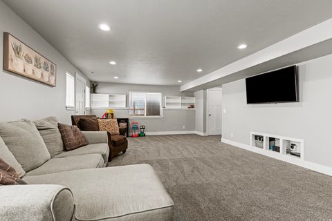 Tiny photo for 624 S 900 E, Brigham City, UT 84302 (MLS # 2143893)
