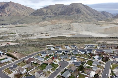 Tiny photo for 624 S 900 E, Brigham City, UT 84302 (MLS # 2143893)