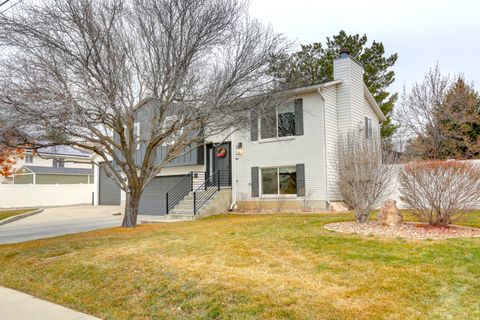 Tiny photo for 1350 N MAIN ST, Mapleton, UT 84664 (MLS # 2136343)