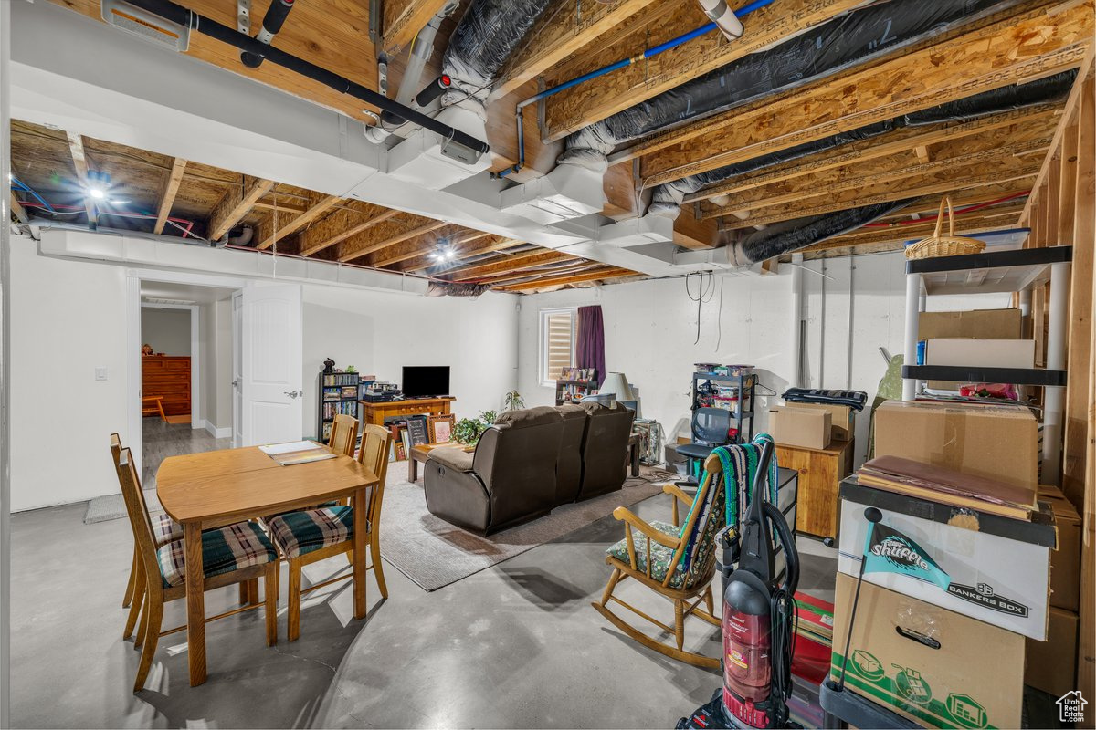 HEIGHTS WEST A - Residential