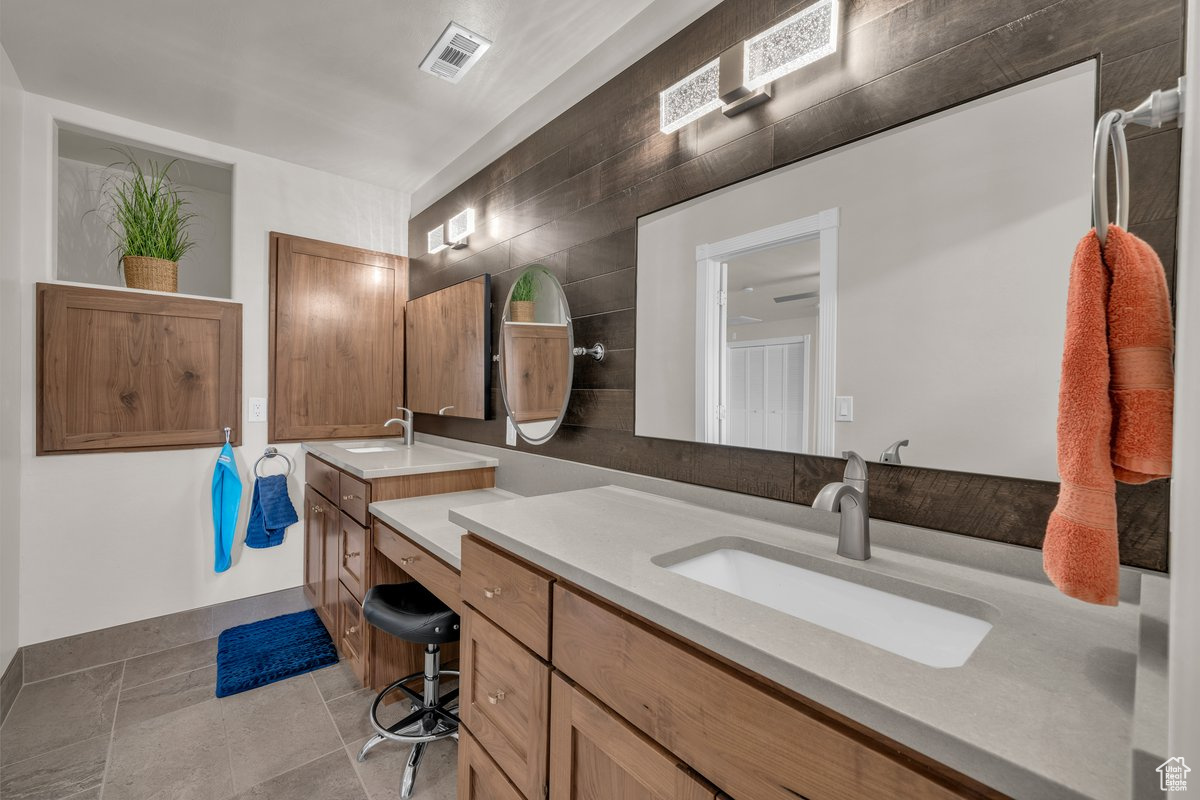 HEIGHTS WEST A - Residential