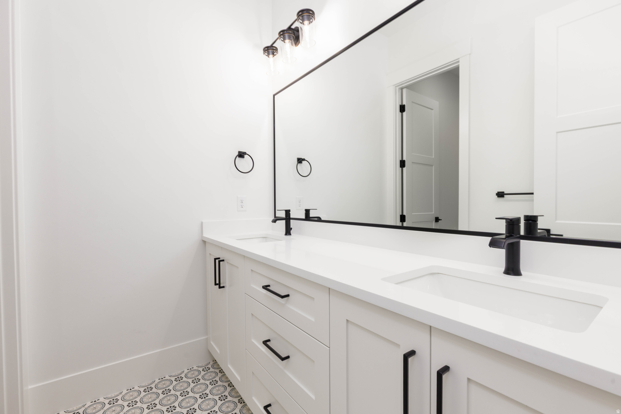 MAJESTIC FIELDS - Residential