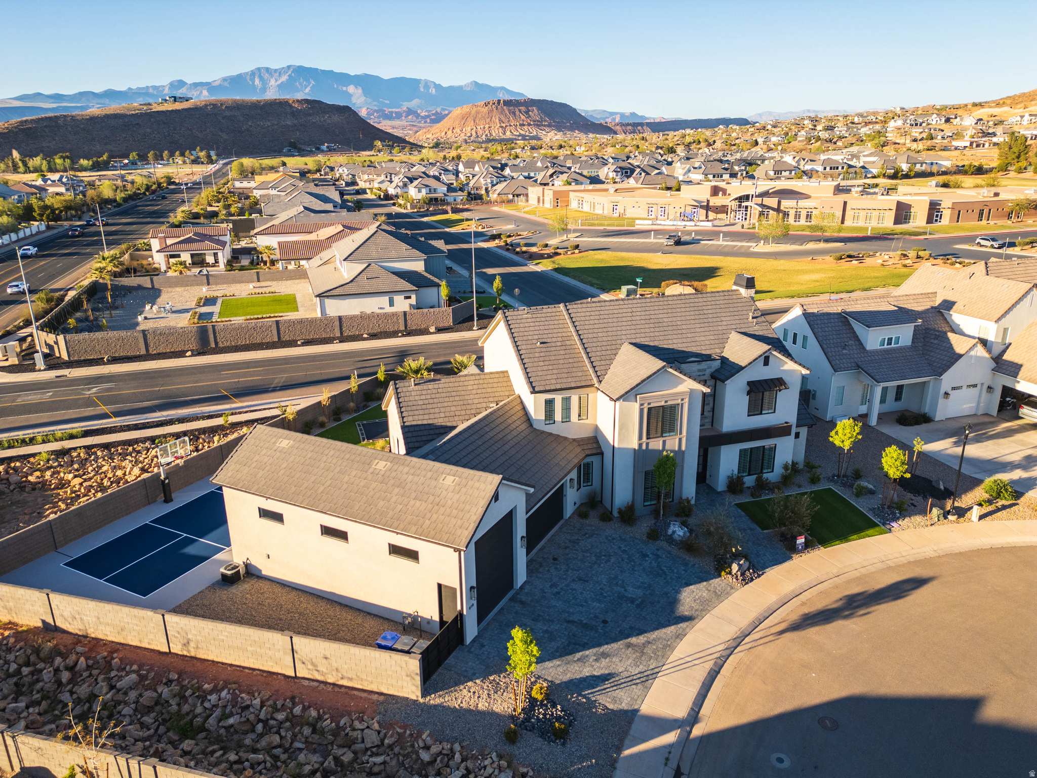 MAJESTIC FIELDS - Residential