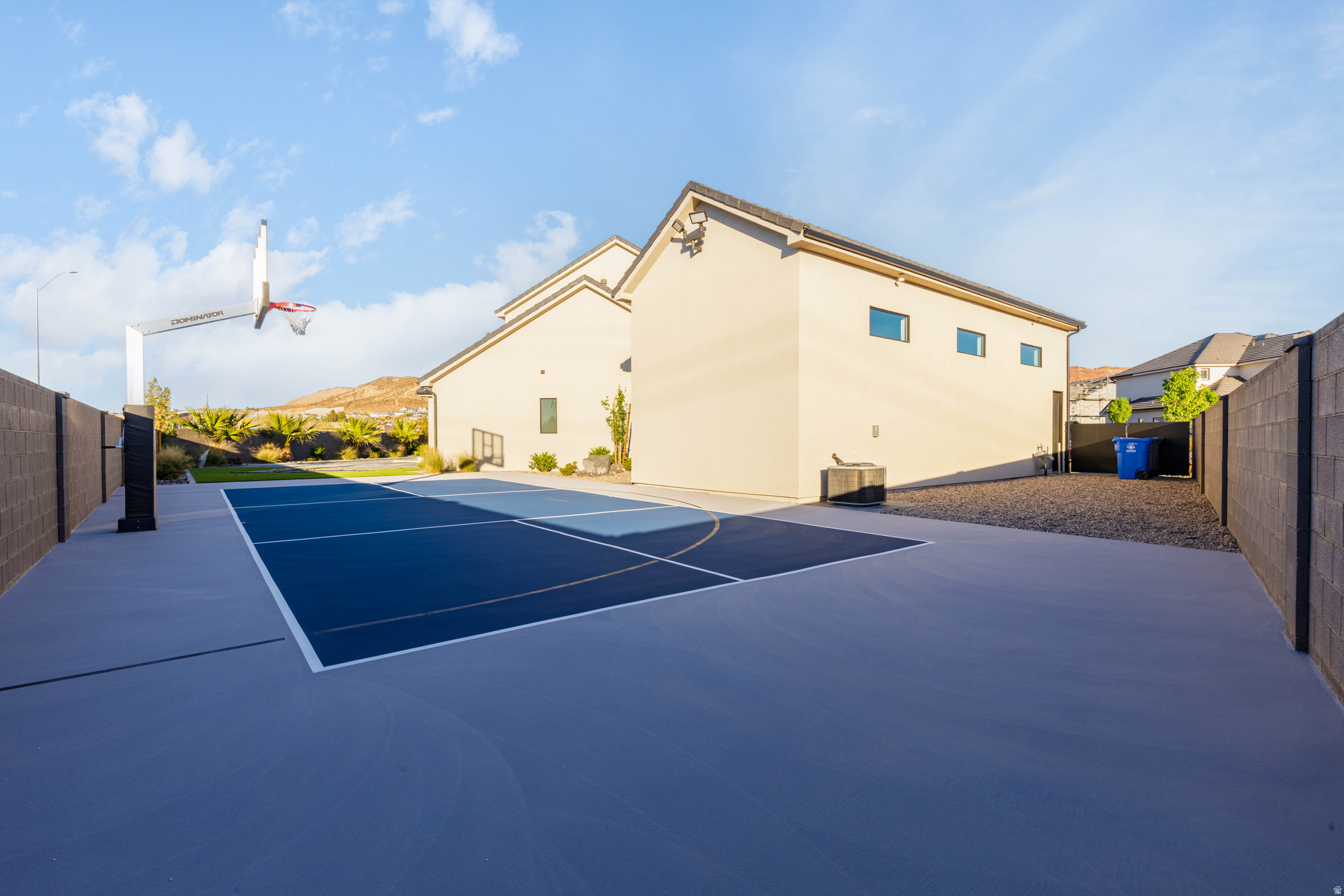 MAJESTIC FIELDS - Residential