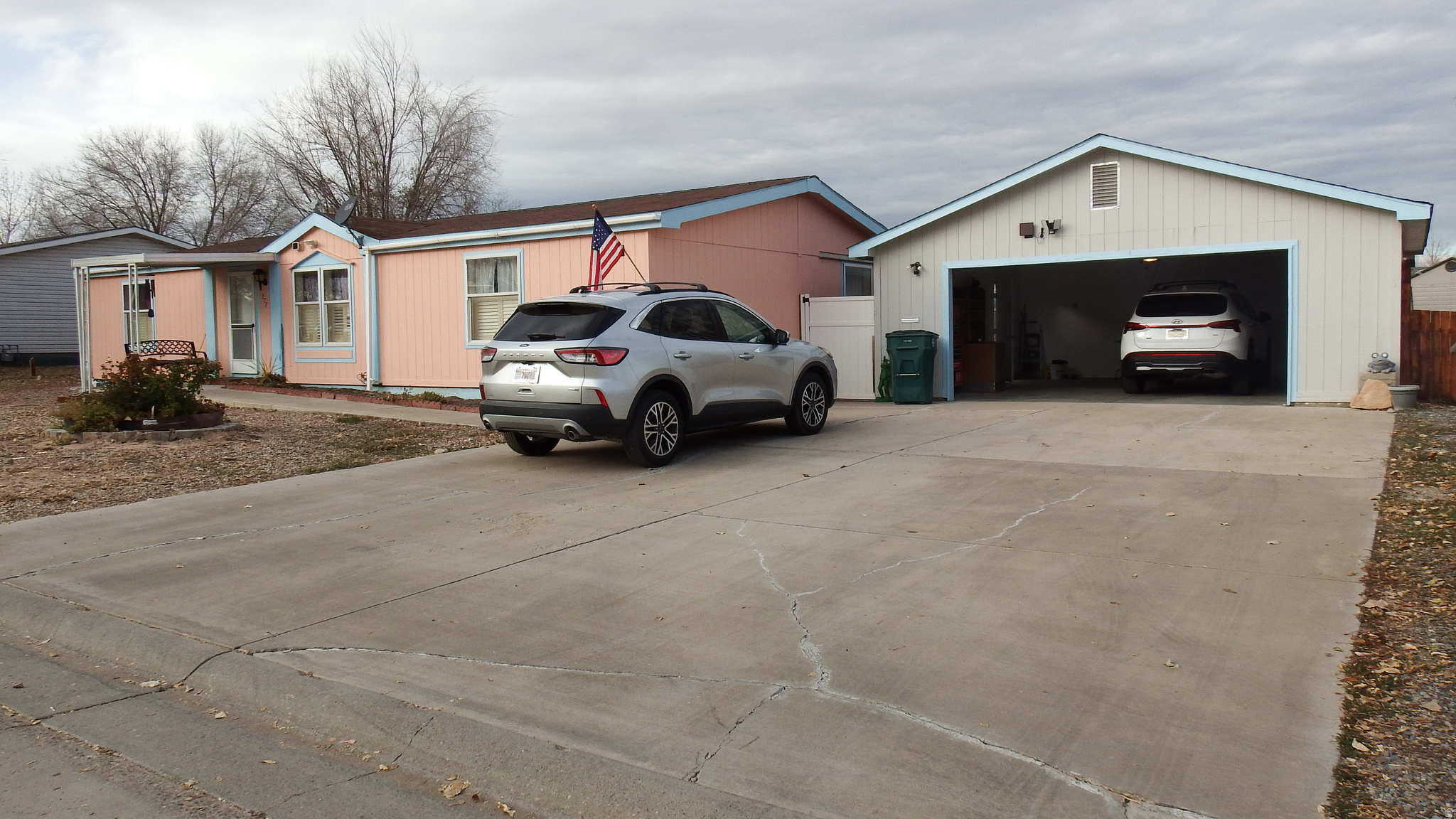 PINE MEADOWS MOBILE HOME COMMUNITY PUD - Residential