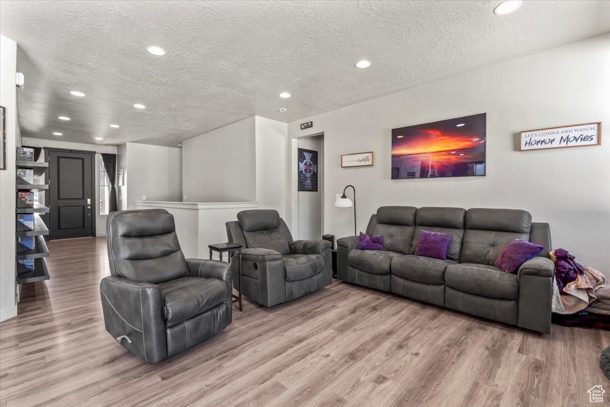 BARNES - Residential