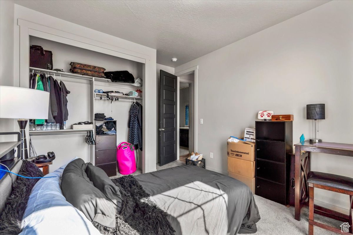 BARNES - Residential