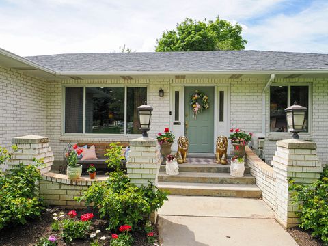 Tiny photo for 12166 S FAIRWAY CIR, Sandy, UT 84092 (MLS # 2154660)
