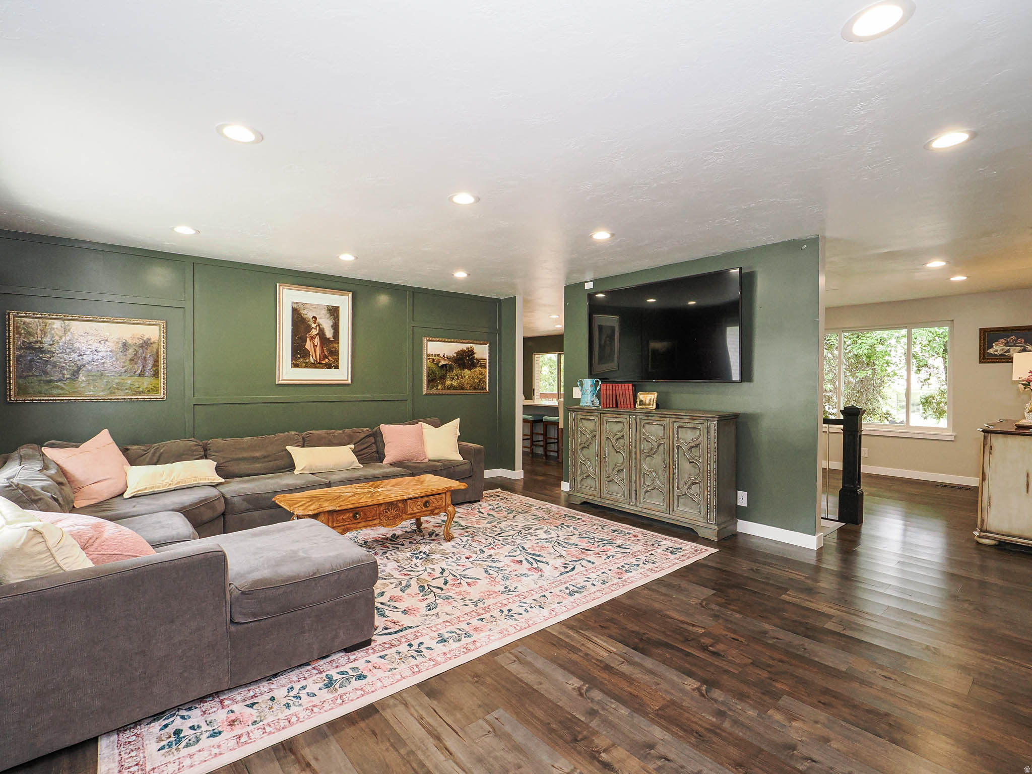 HIDDEN VALLEY COUNTRY CLUB ESTATES - Residential