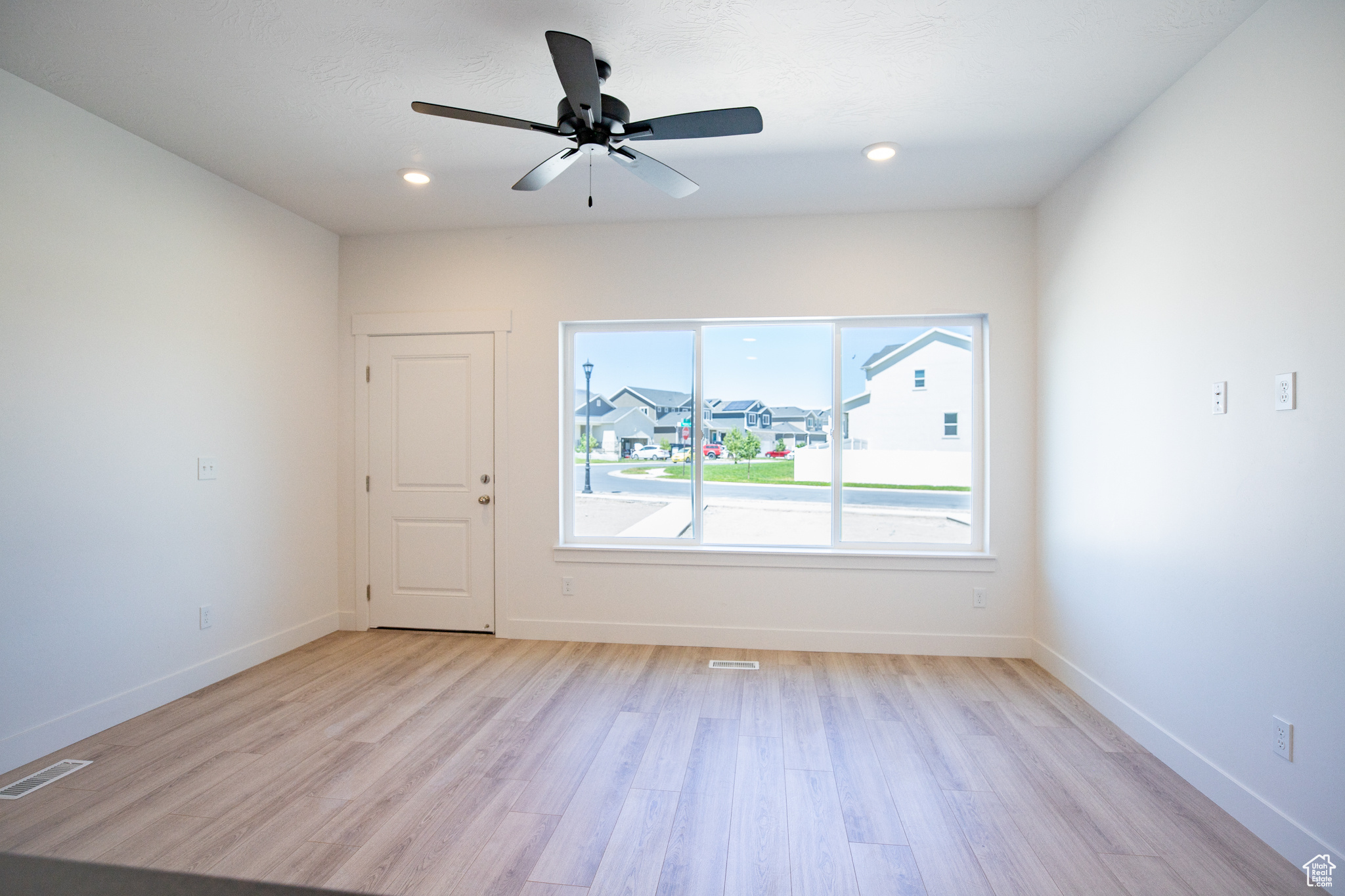 HARMONY TOWNHOMES - Residential