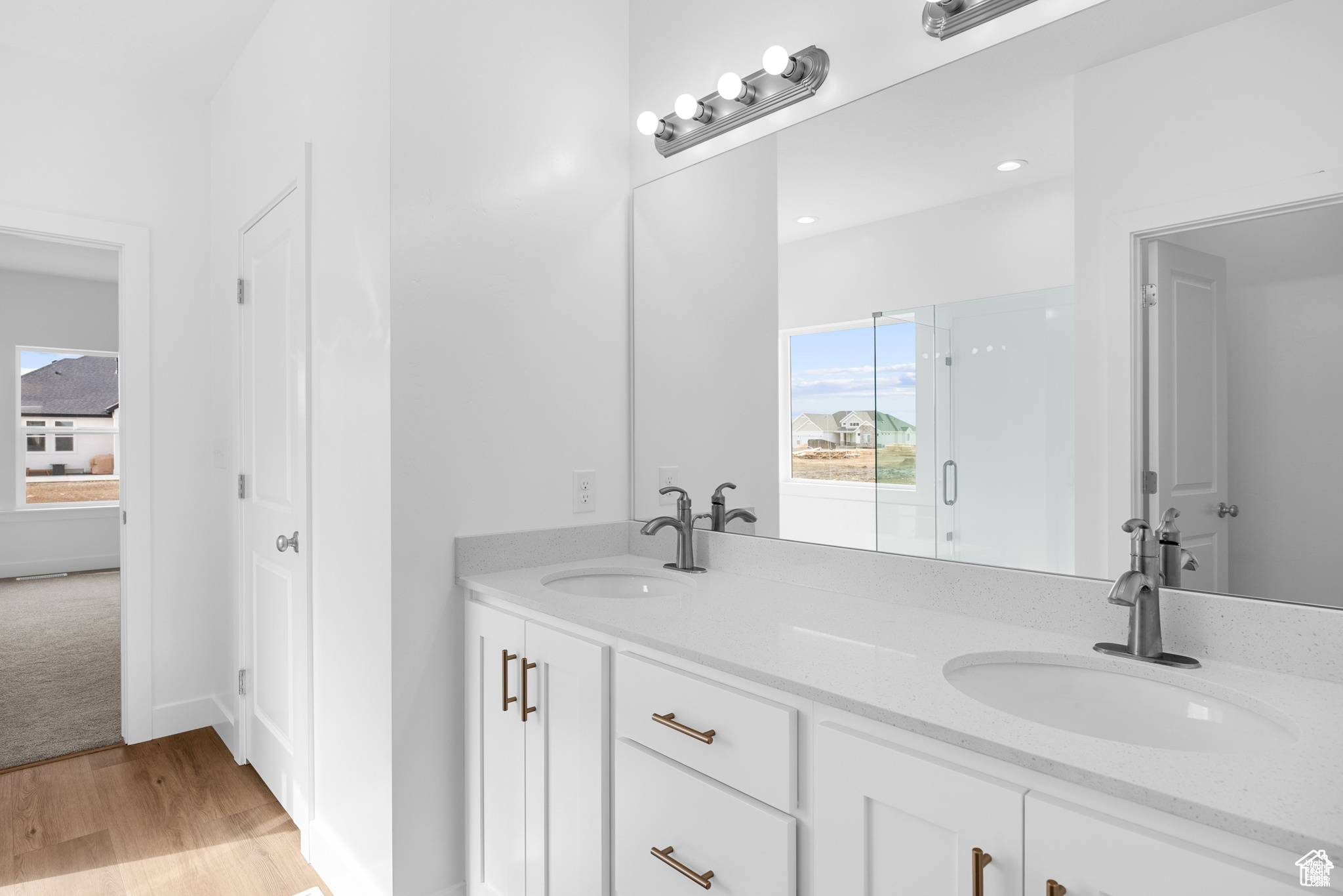 THE MELLOR - Residential