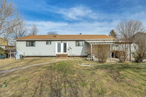Tiny photo for 5276 S HUNTINGTON CIR, Taylorsville, UT 84129 (MLS # 2139800)