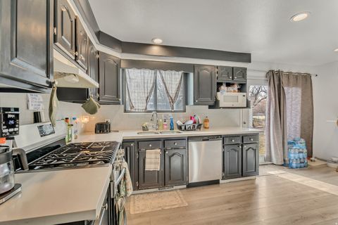 Tiny photo for 5276 S HUNTINGTON CIR, Taylorsville, UT 84129 (MLS # 2139800)