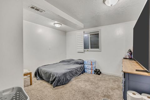 Tiny photo for 5276 S HUNTINGTON CIR, Taylorsville, UT 84129 (MLS # 2139800)