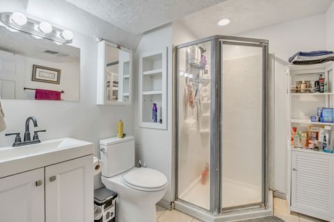 Tiny photo for 5276 S HUNTINGTON CIR, Taylorsville, UT 84129 (MLS # 2139800)