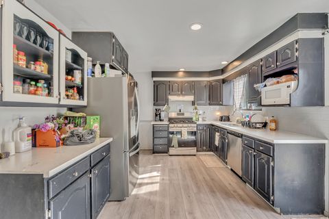 Tiny photo for 5276 S HUNTINGTON CIR, Taylorsville, UT 84129 (MLS # 2139800)