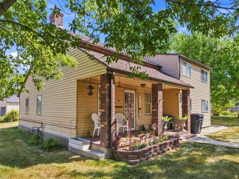Photo of 107 E 200 N, Mt Pleasant, UT 84647 (MLS # 2182151)