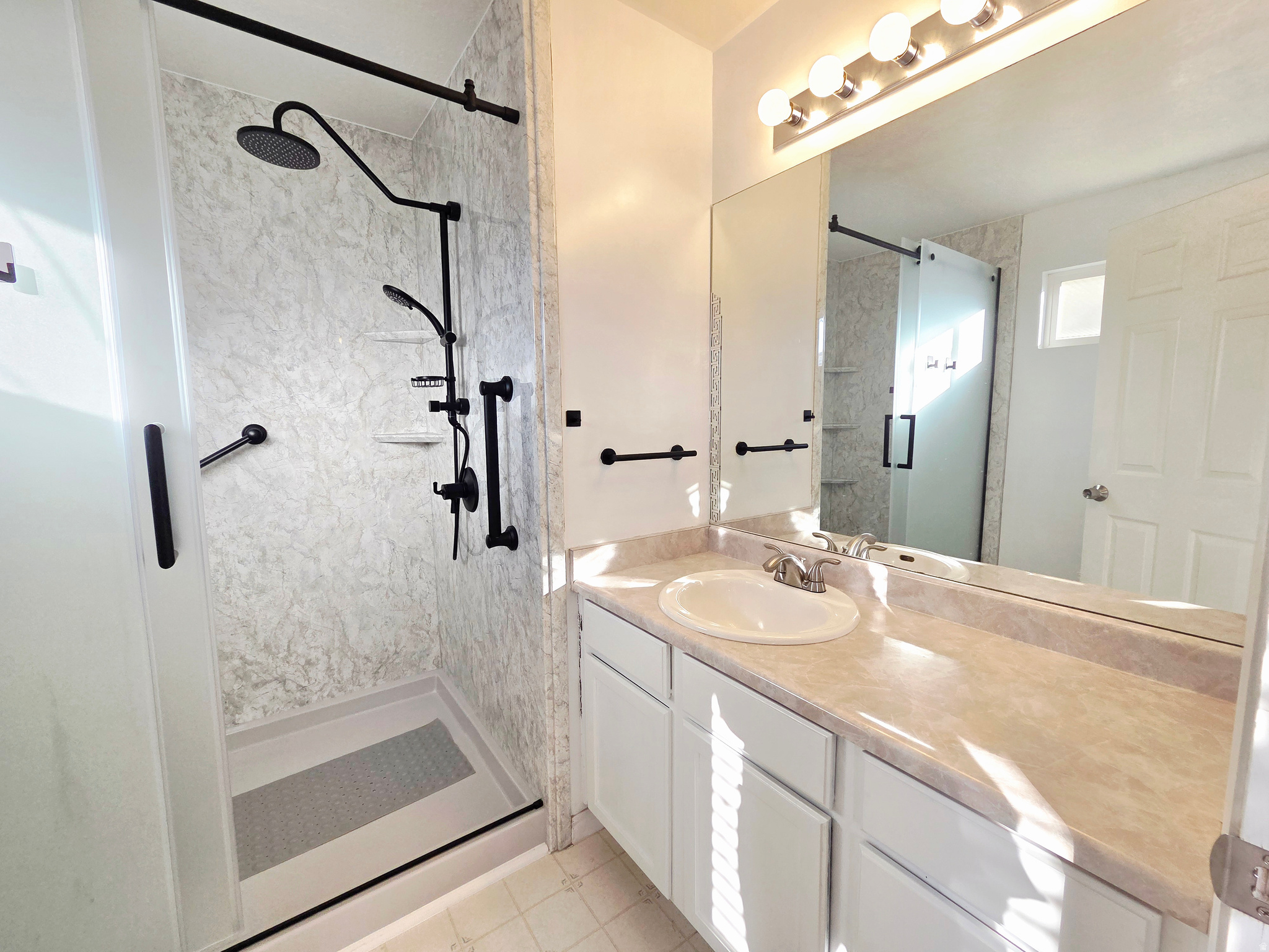 FOOTHILLS - Residential