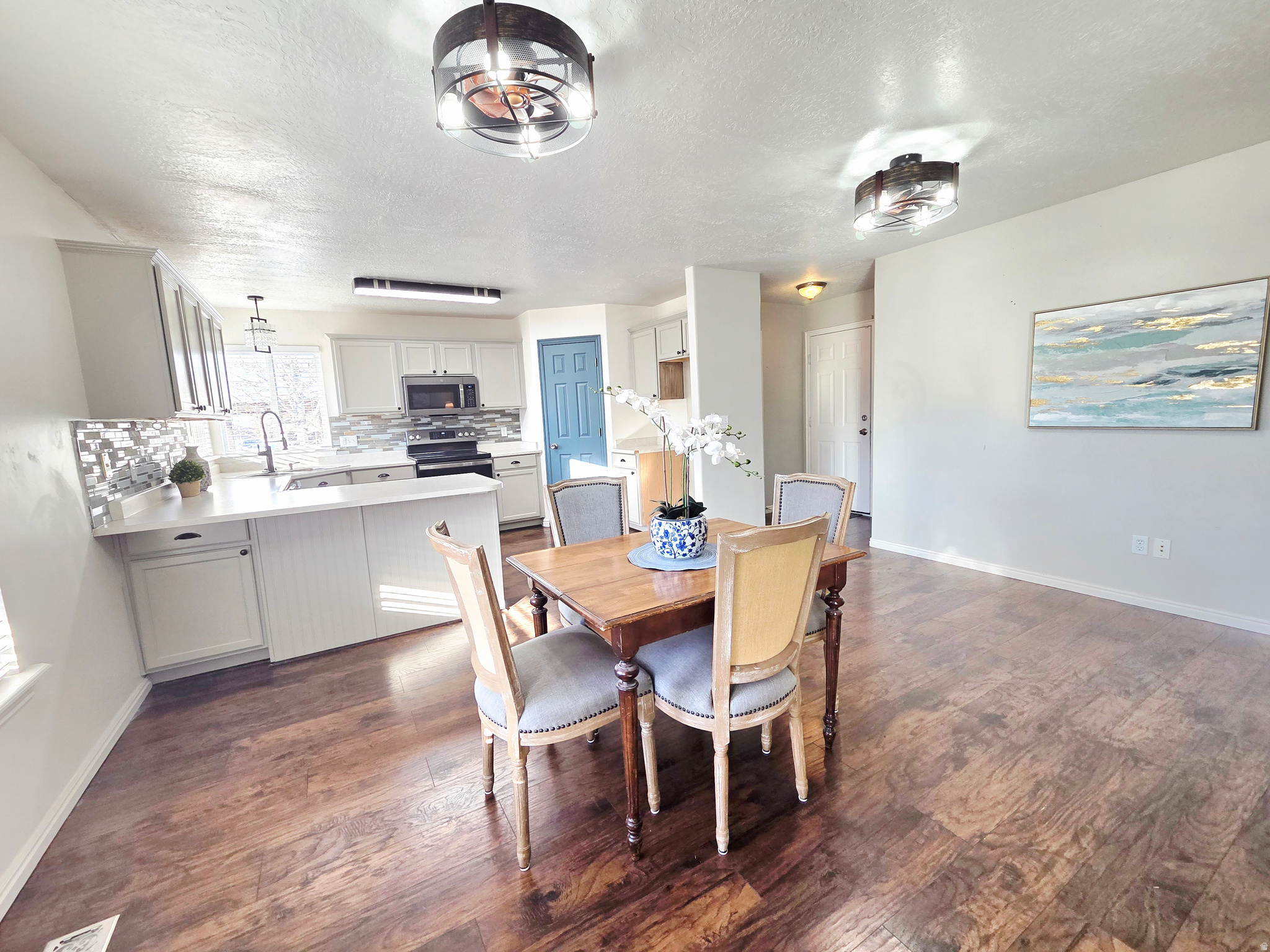 FOOTHILLS - Residential