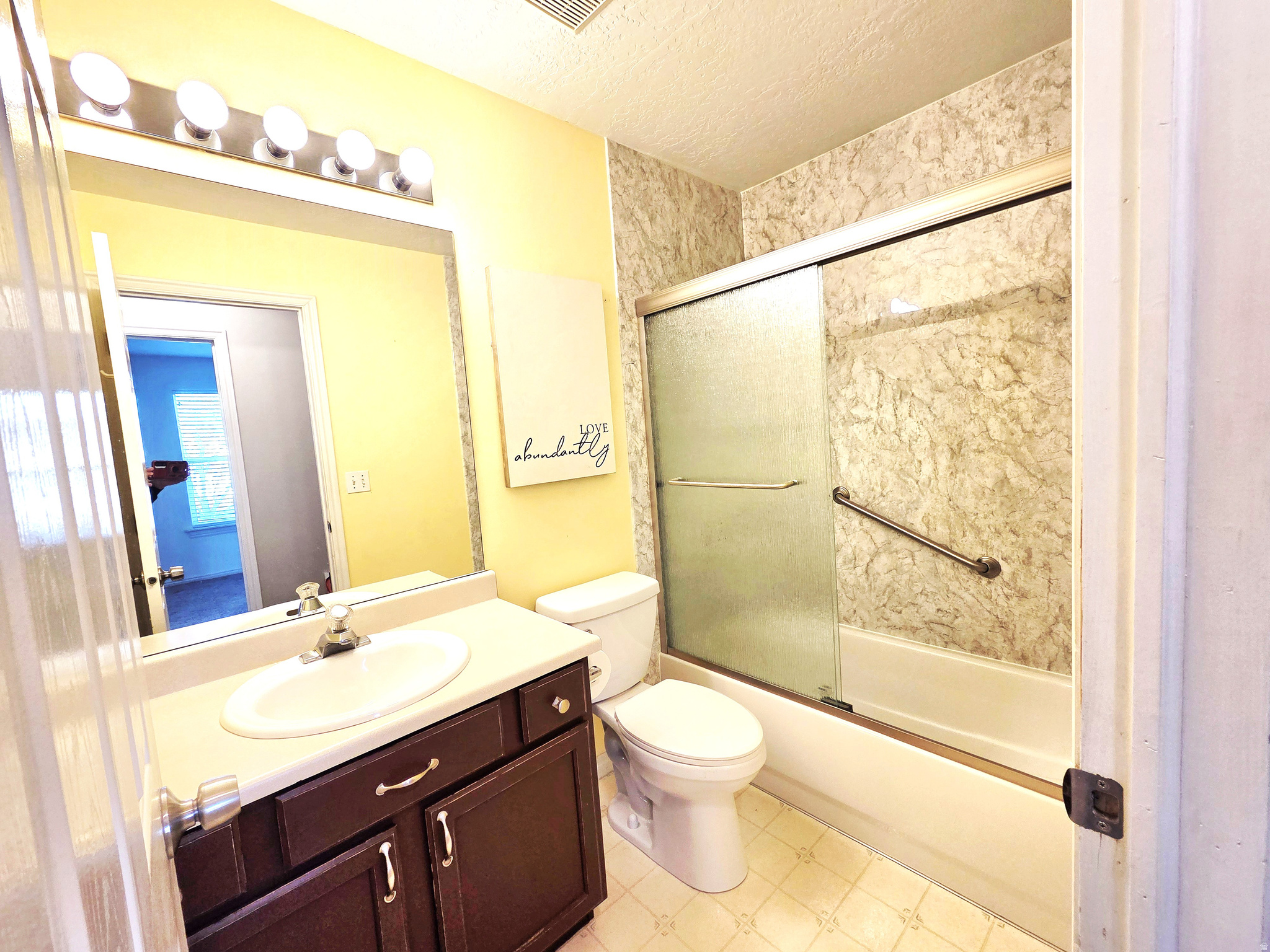 FOOTHILLS - Residential