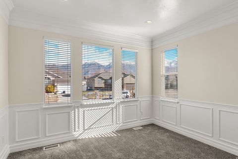 Tiny photo for 706 S 600 E, Layton, UT 84041 (MLS # 2135474)