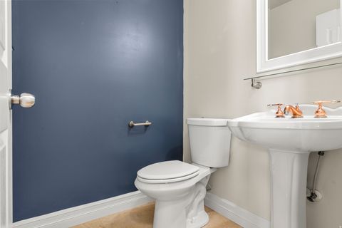 Tiny photo for 706 S 600 E, Layton, UT 84041 (MLS # 2135474)