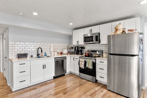 Tiny photo for 706 S 600 E, Layton, UT 84041 (MLS # 2135474)