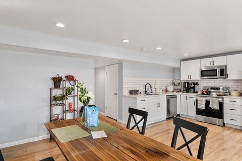 Tiny photo for 706 S 600 E, Layton, UT 84041 (MLS # 2135474)