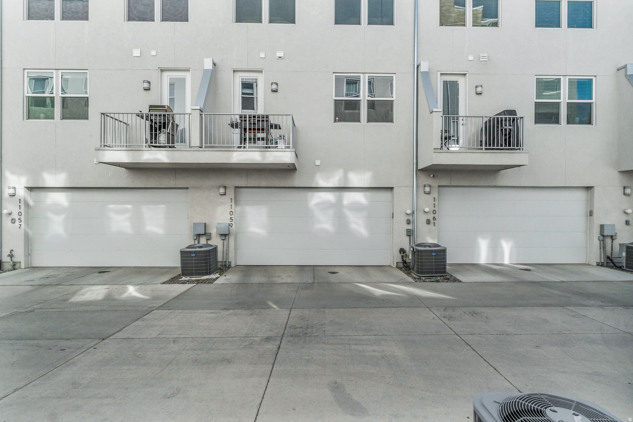 DAYBREAK - Residential