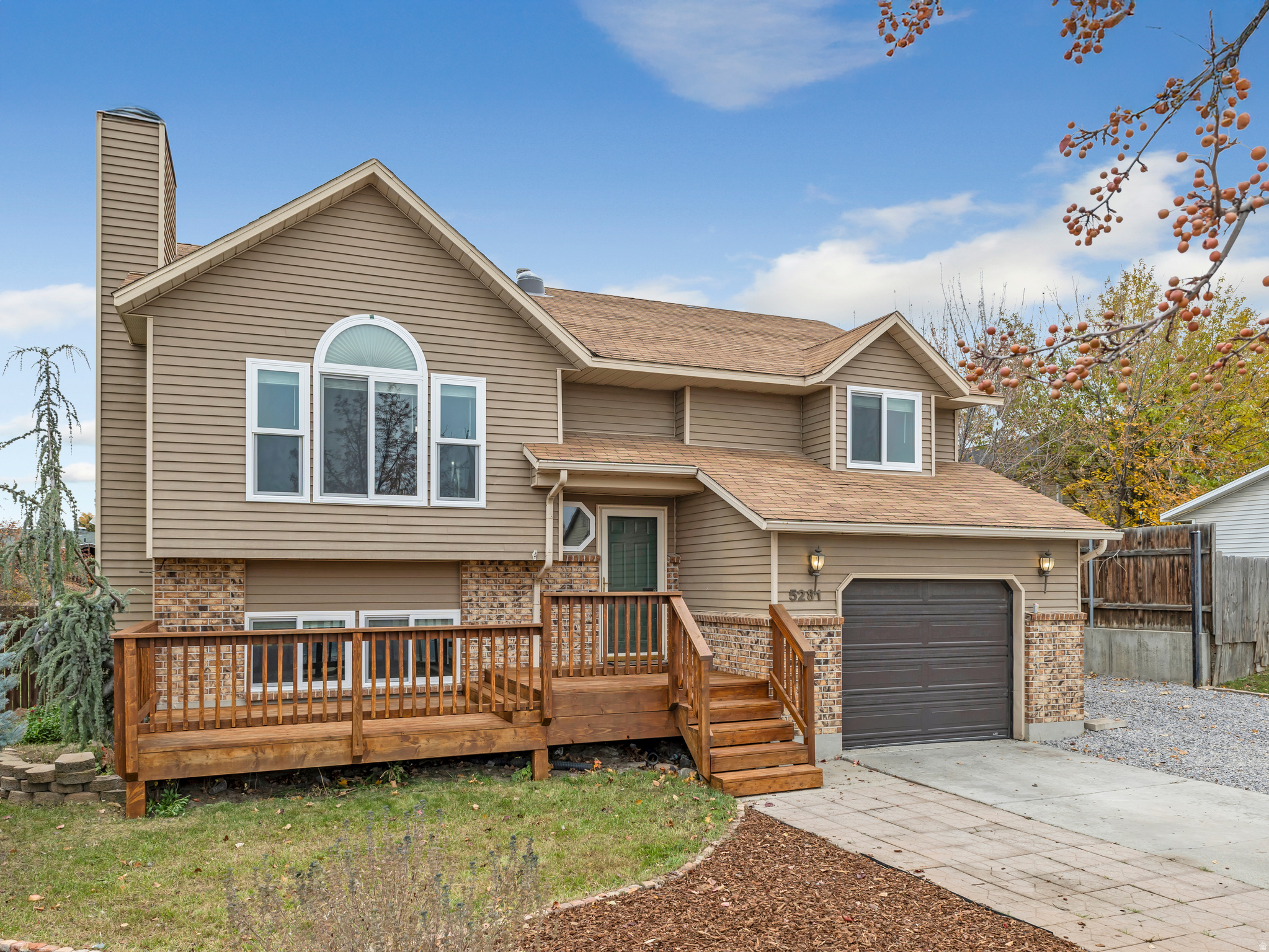 OQUIRHH SHADOWS - Residential