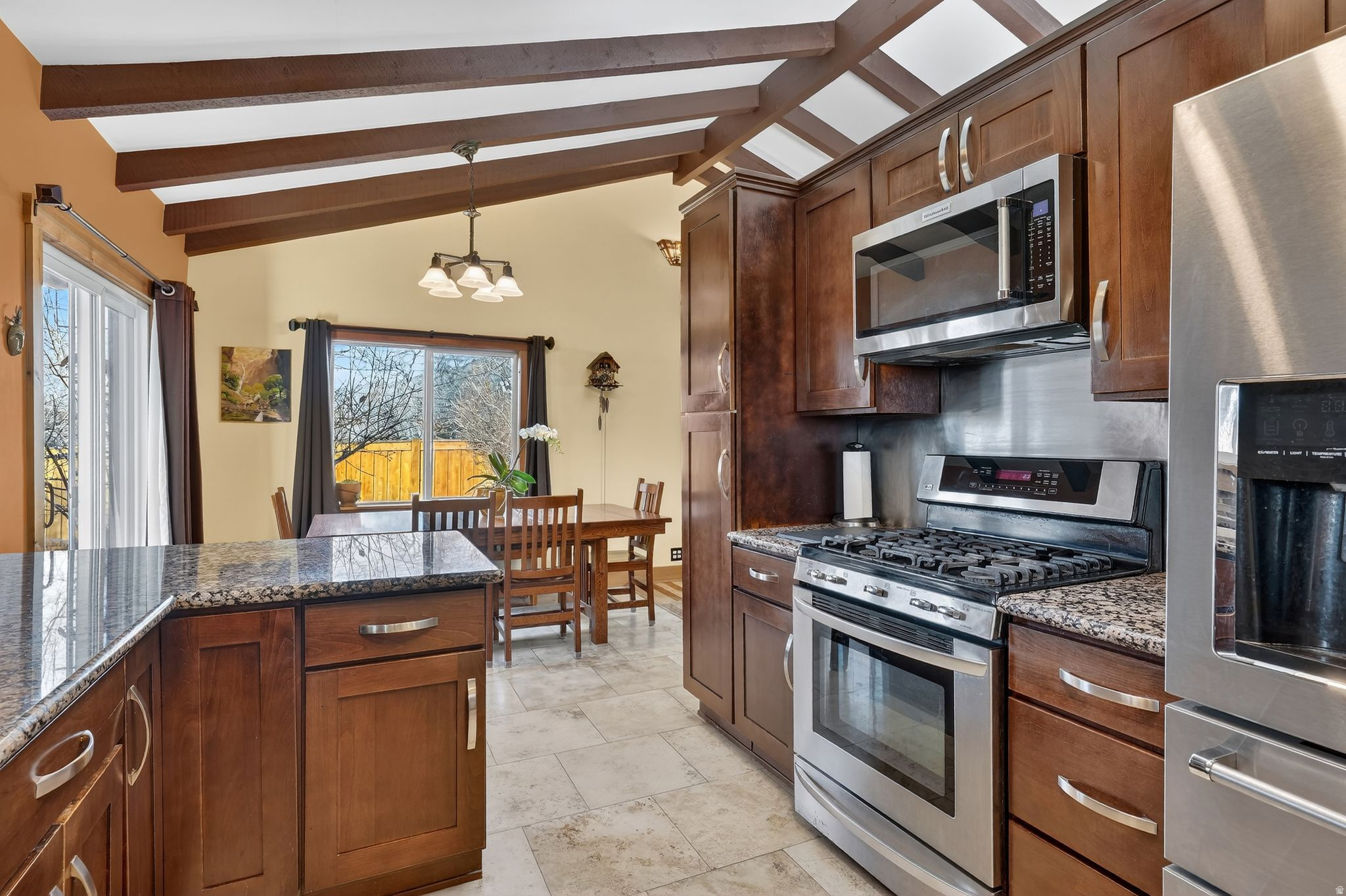 ROBIN MANOR - Residential