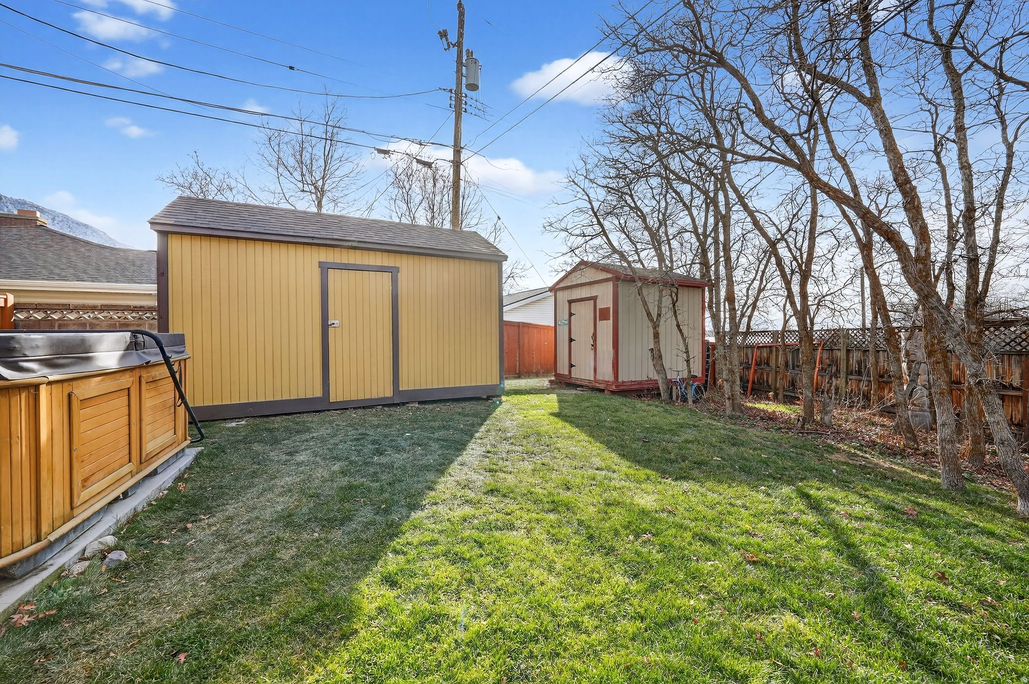 ROBIN MANOR - Residential