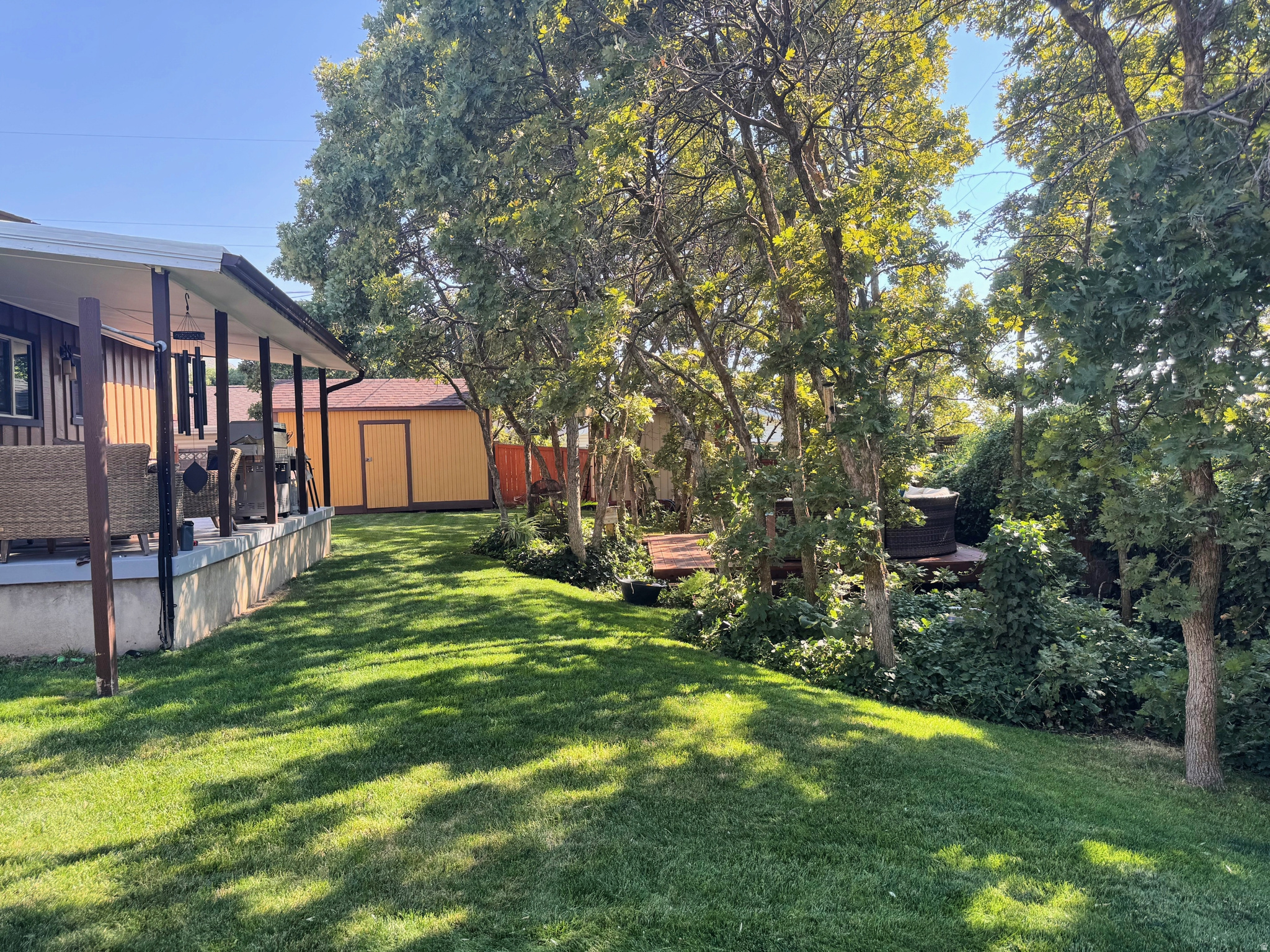 ROBIN MANOR - Residential