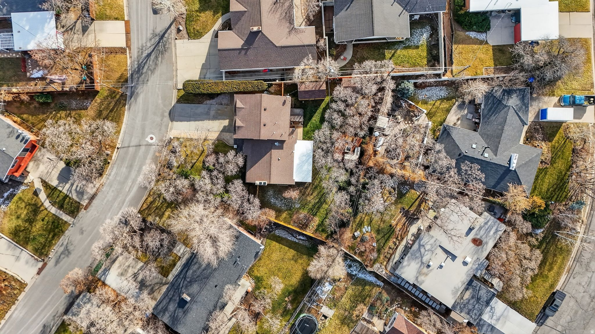 ROBIN MANOR - Residential