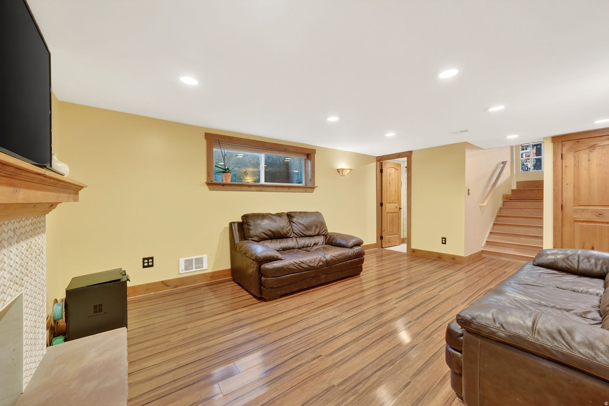 ROBIN MANOR - Residential