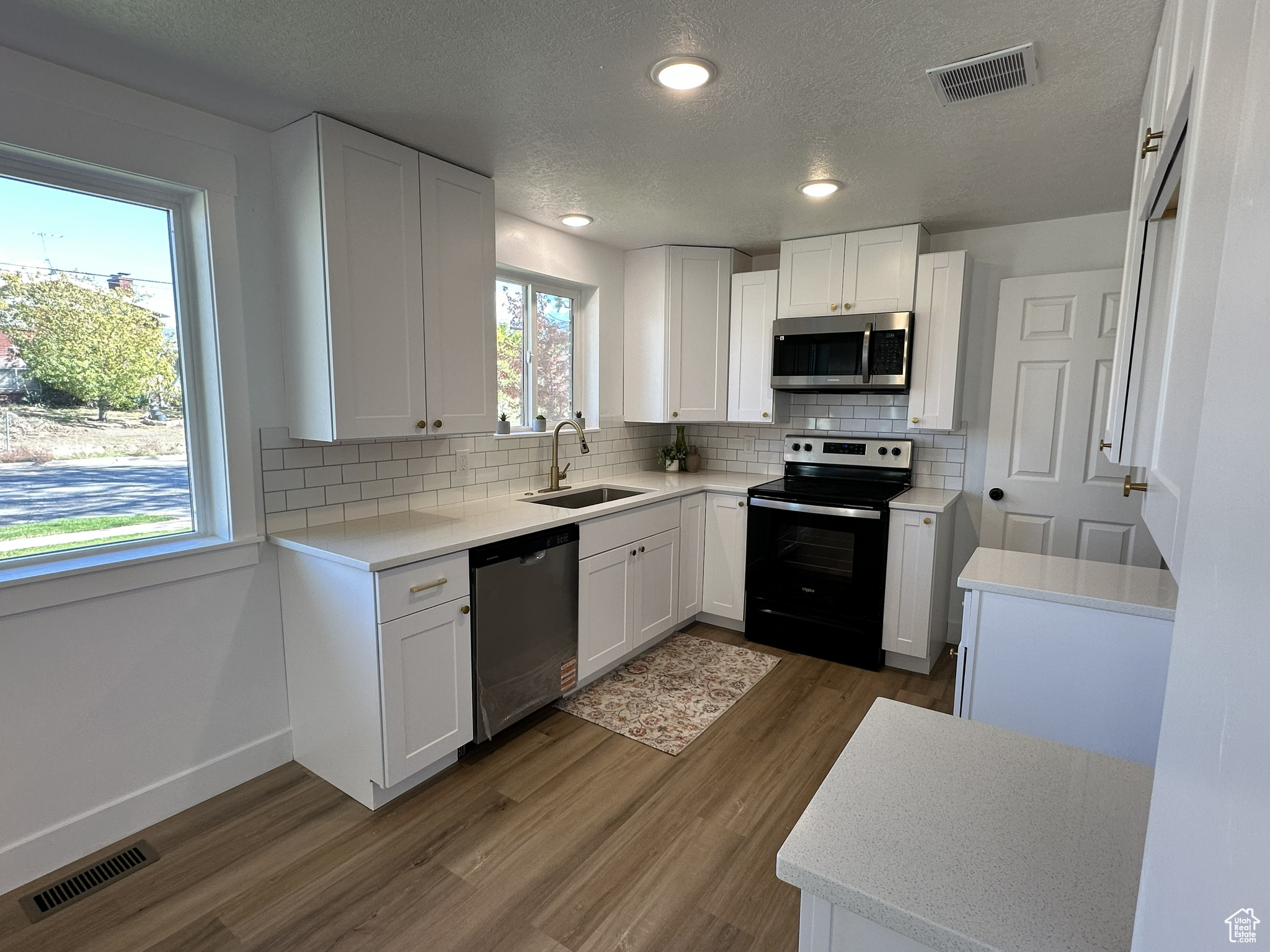 TERRACE VIEW - Residential