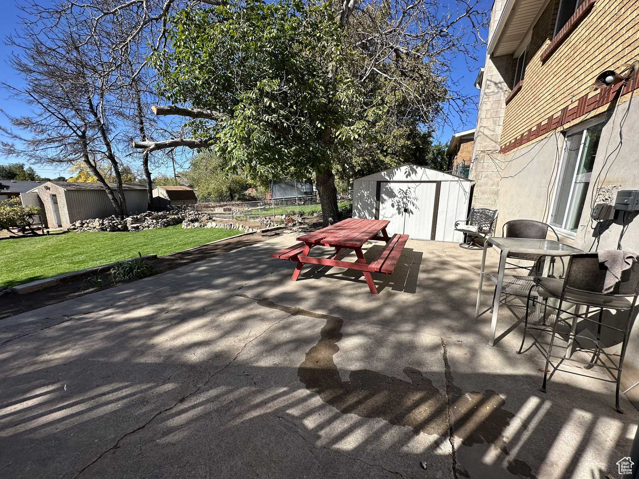 TERRACE VIEW - Residential