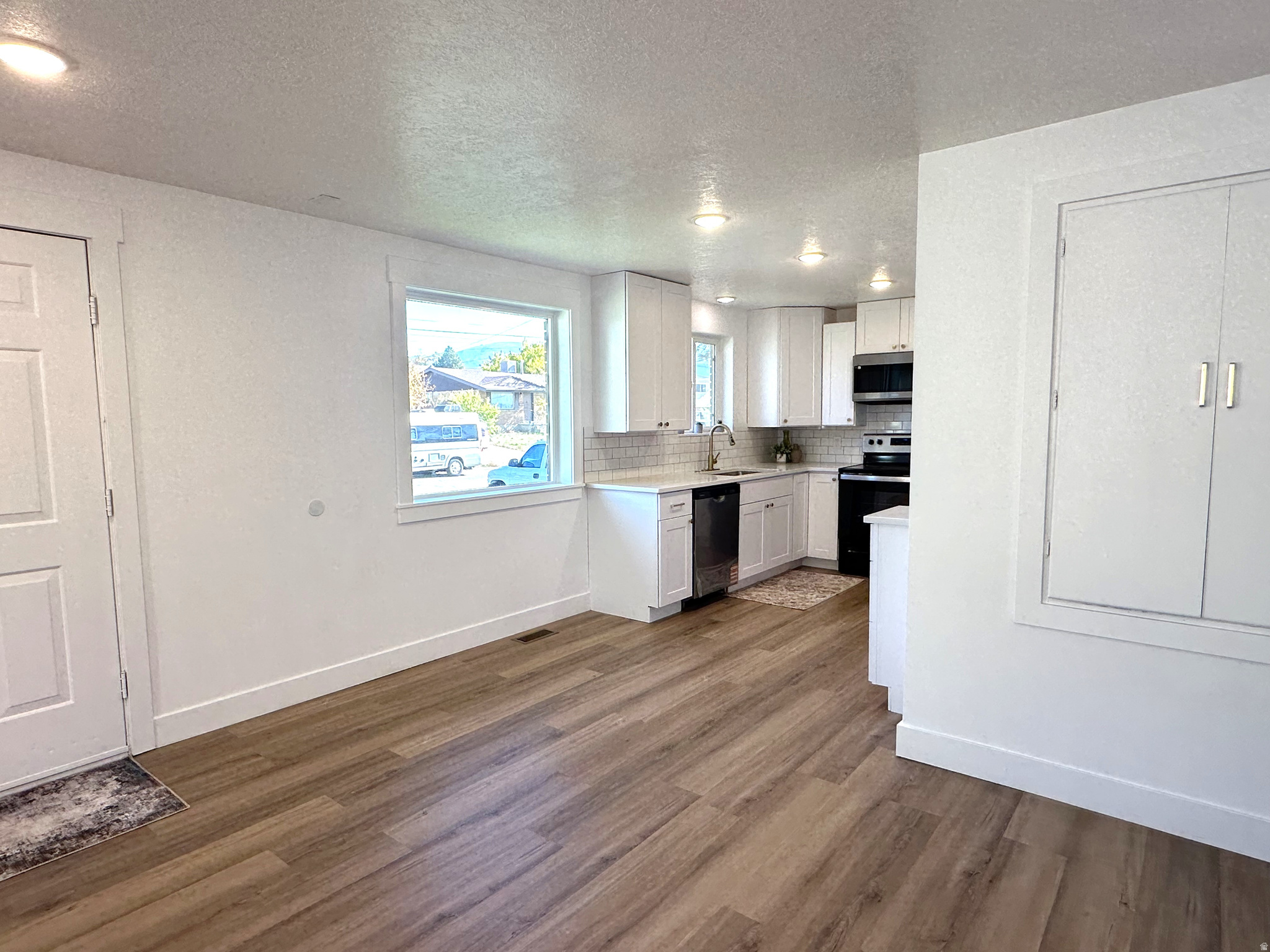 TERRACE VIEW - Residential