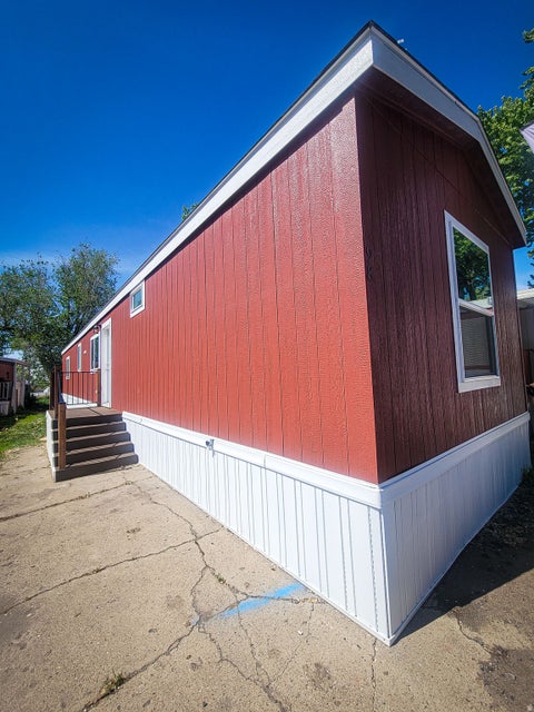 Mobile Home For Sale - 75 W 250 #98<br/> Clearfield, UT 84015