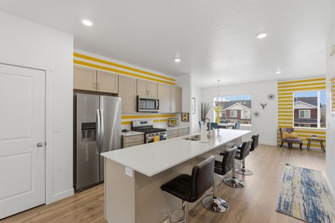 Tiny photo for 1114 E YARD ROW, Saratoga Springs, UT 84045 (MLS # 2145388)