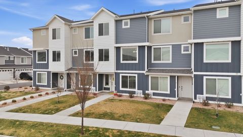 Tiny photo for 1114 E YARD ROW, Saratoga Springs, UT 84045 (MLS # 2145388)