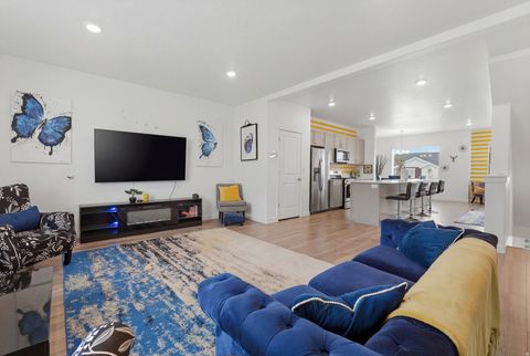 Tiny photo for 1114 E YARD ROW, Saratoga Springs, UT 84045 (MLS # 2145388)