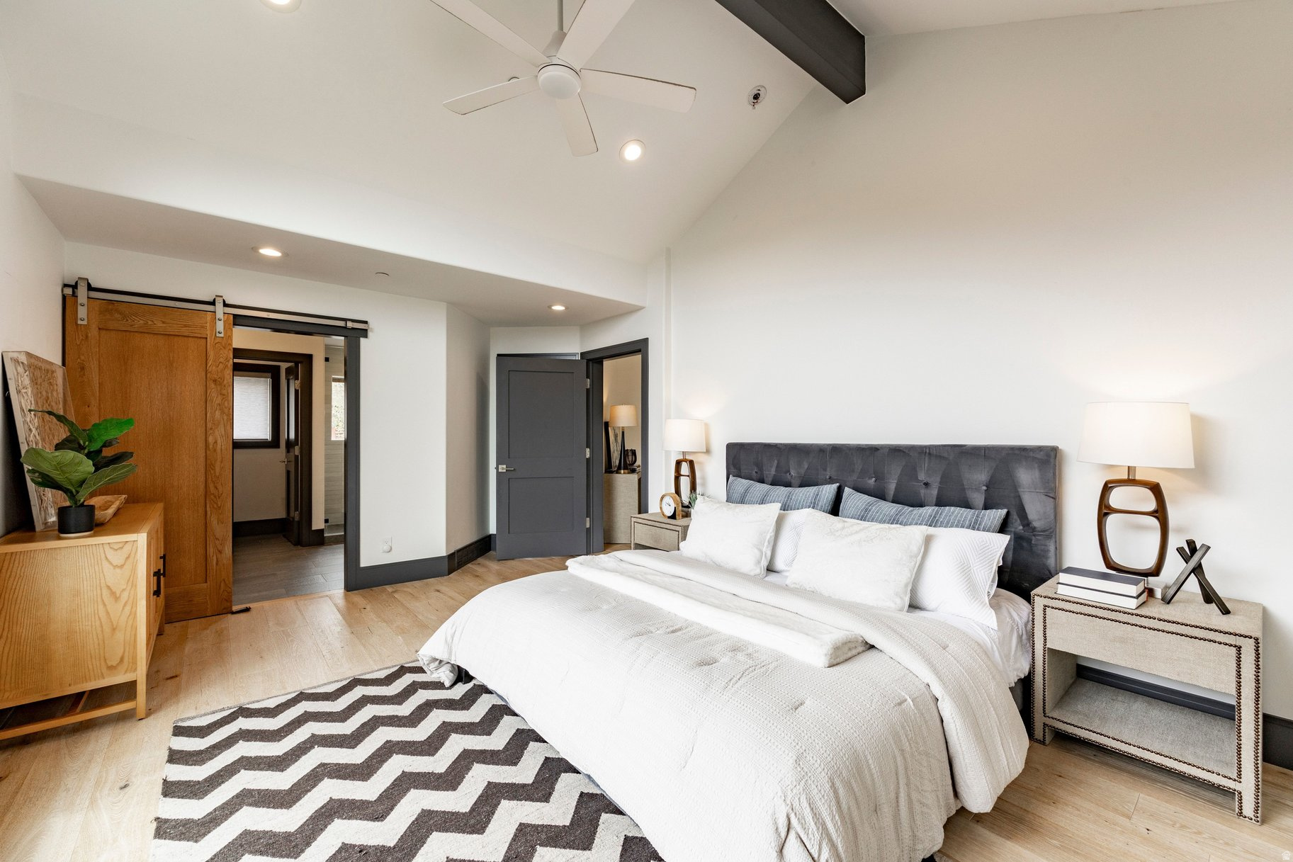 CEDAR RIDGE AT QUARR - Residential