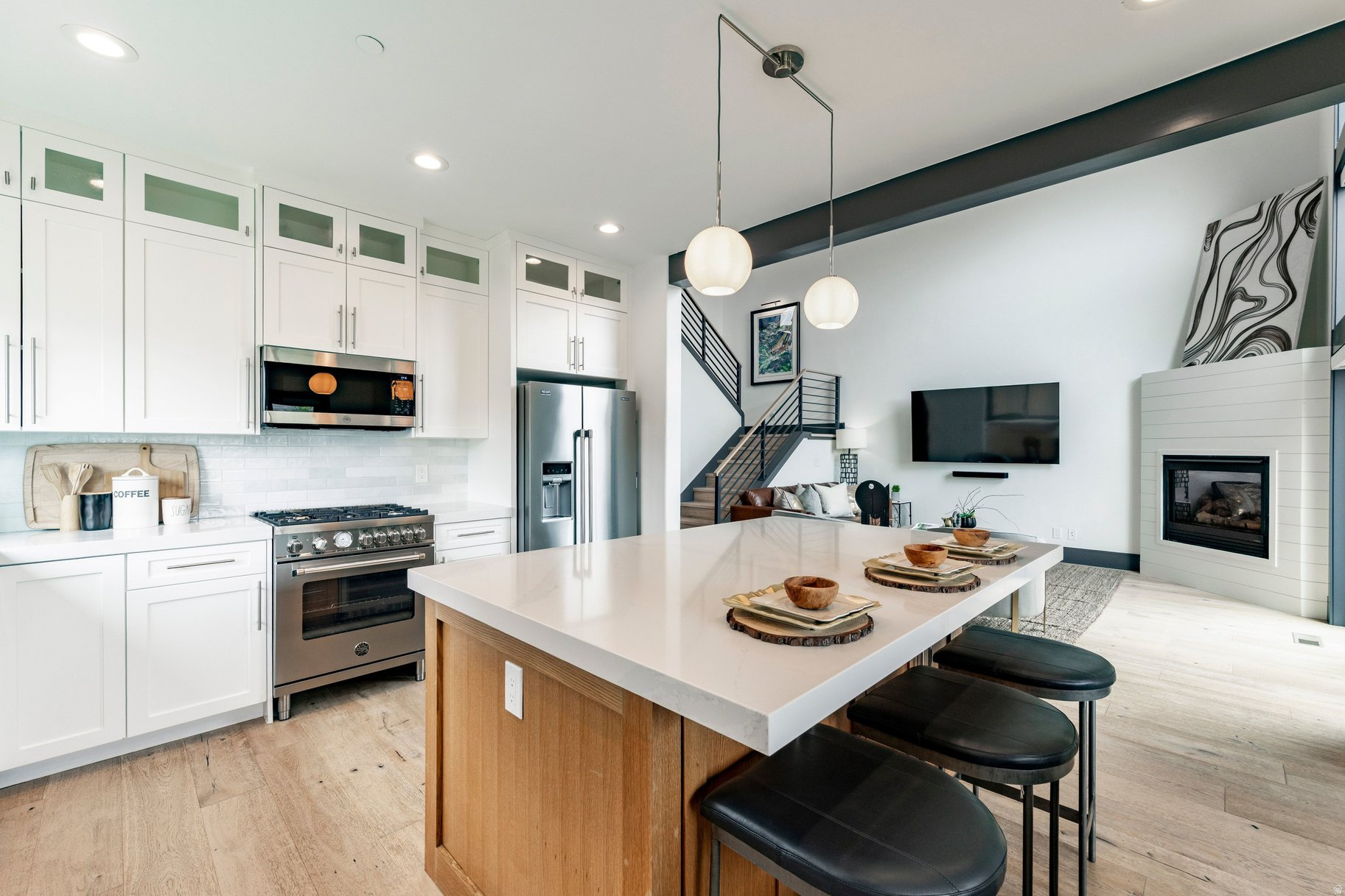 CEDAR RIDGE AT QUARR - Residential