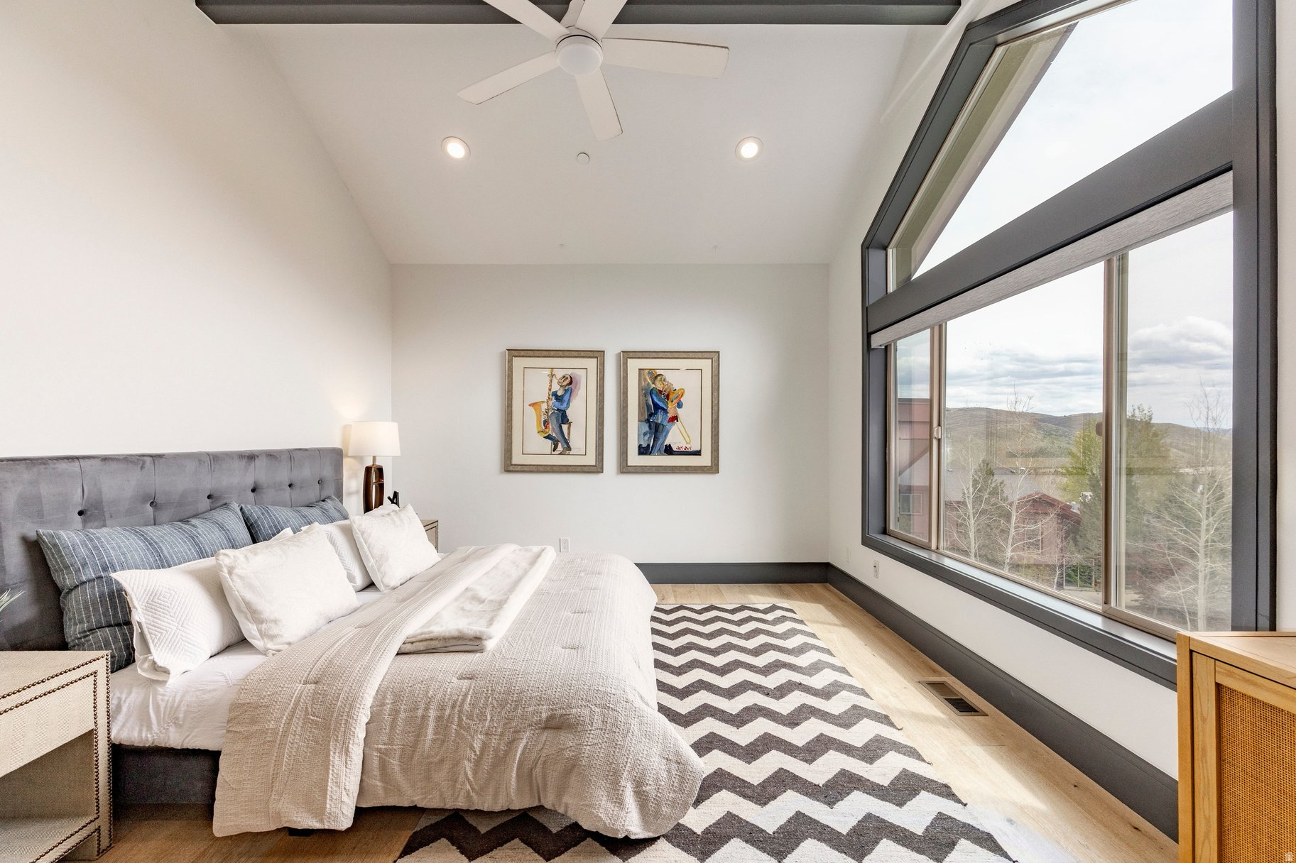 CEDAR RIDGE AT QUARR - Residential