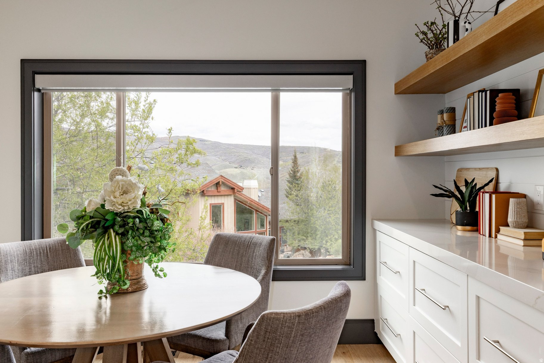 CEDAR RIDGE AT QUARR - Residential