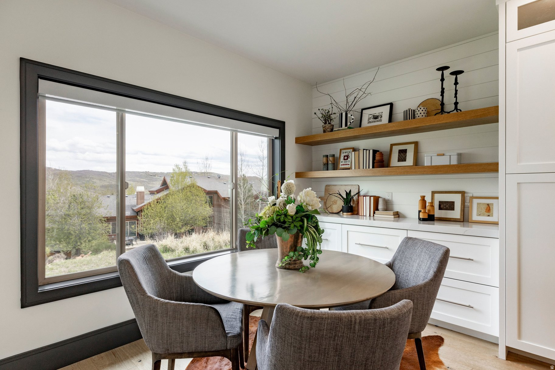 CEDAR RIDGE AT QUARR - Residential