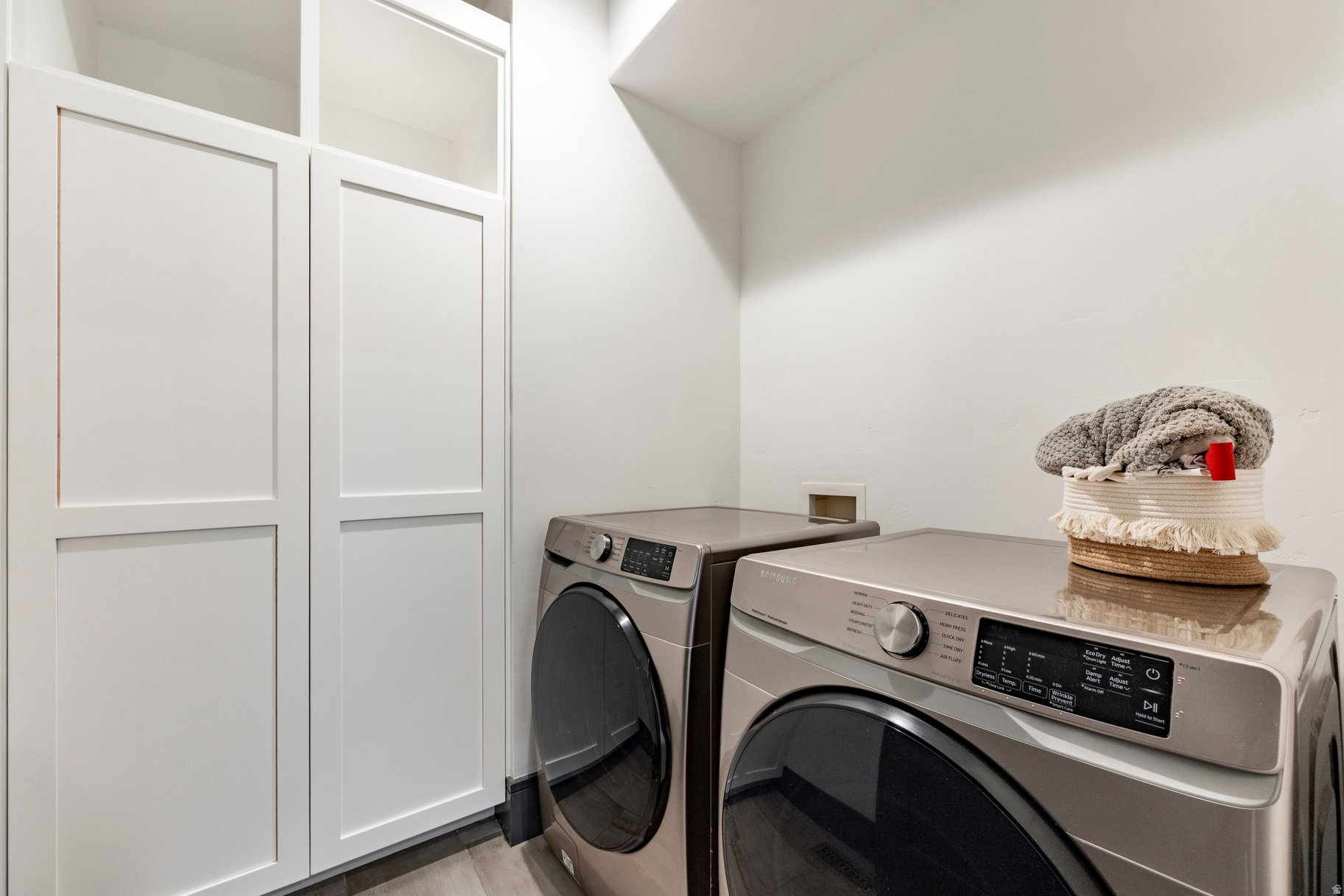 CEDAR RIDGE AT QUARR - Residential