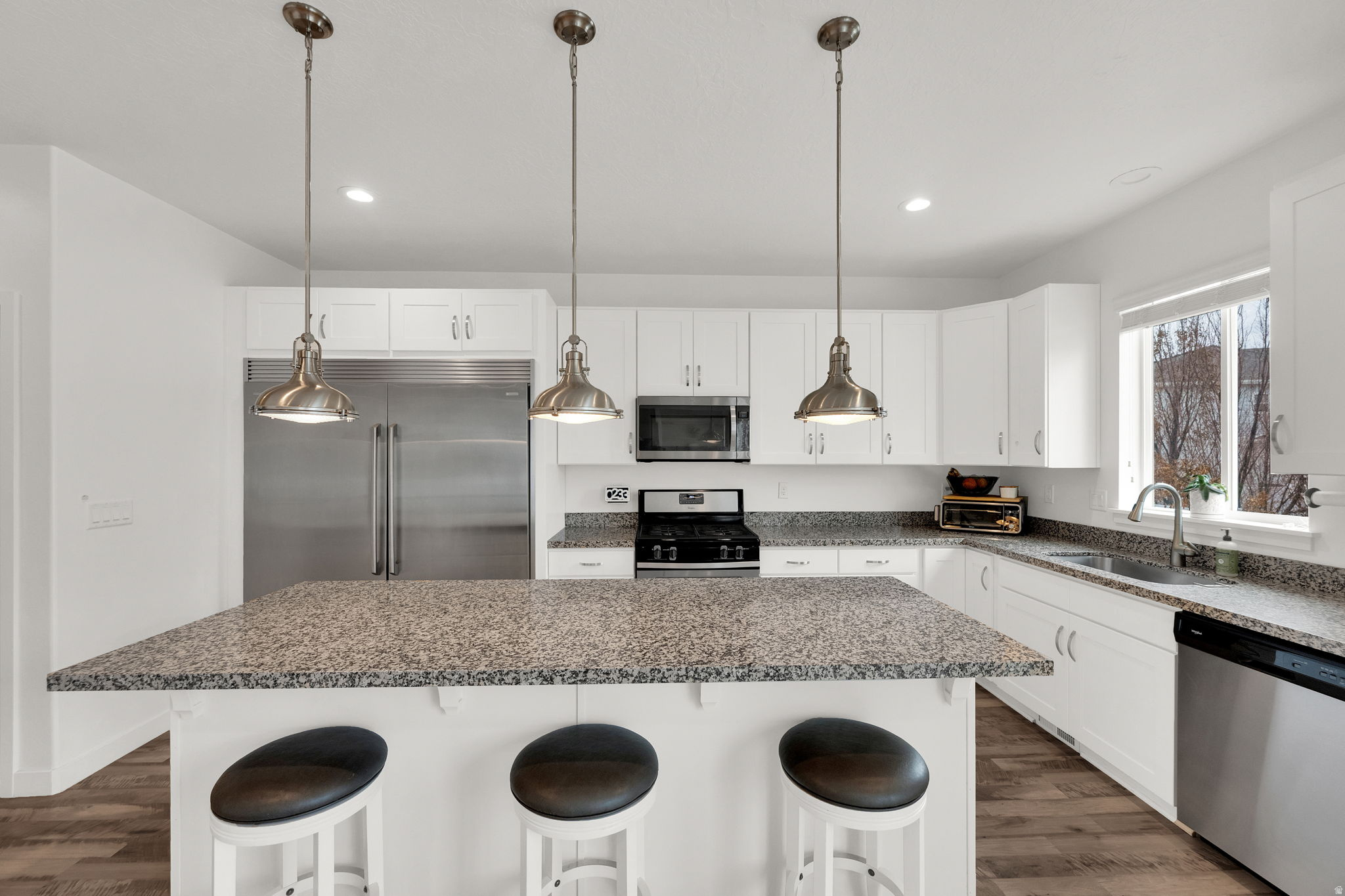 INDEPENDENCE AT THE POINT - Residential