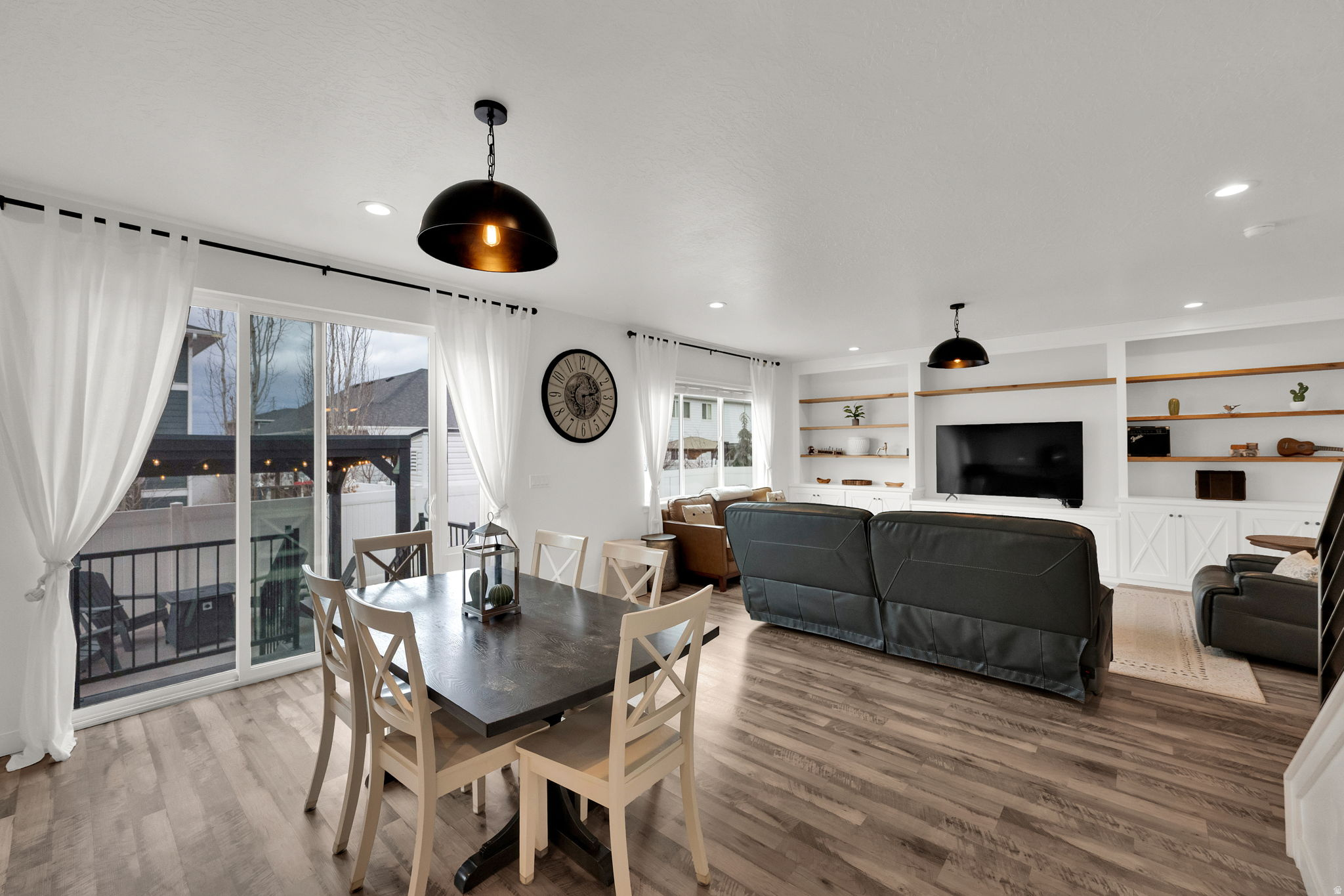 INDEPENDENCE AT THE POINT - Residential